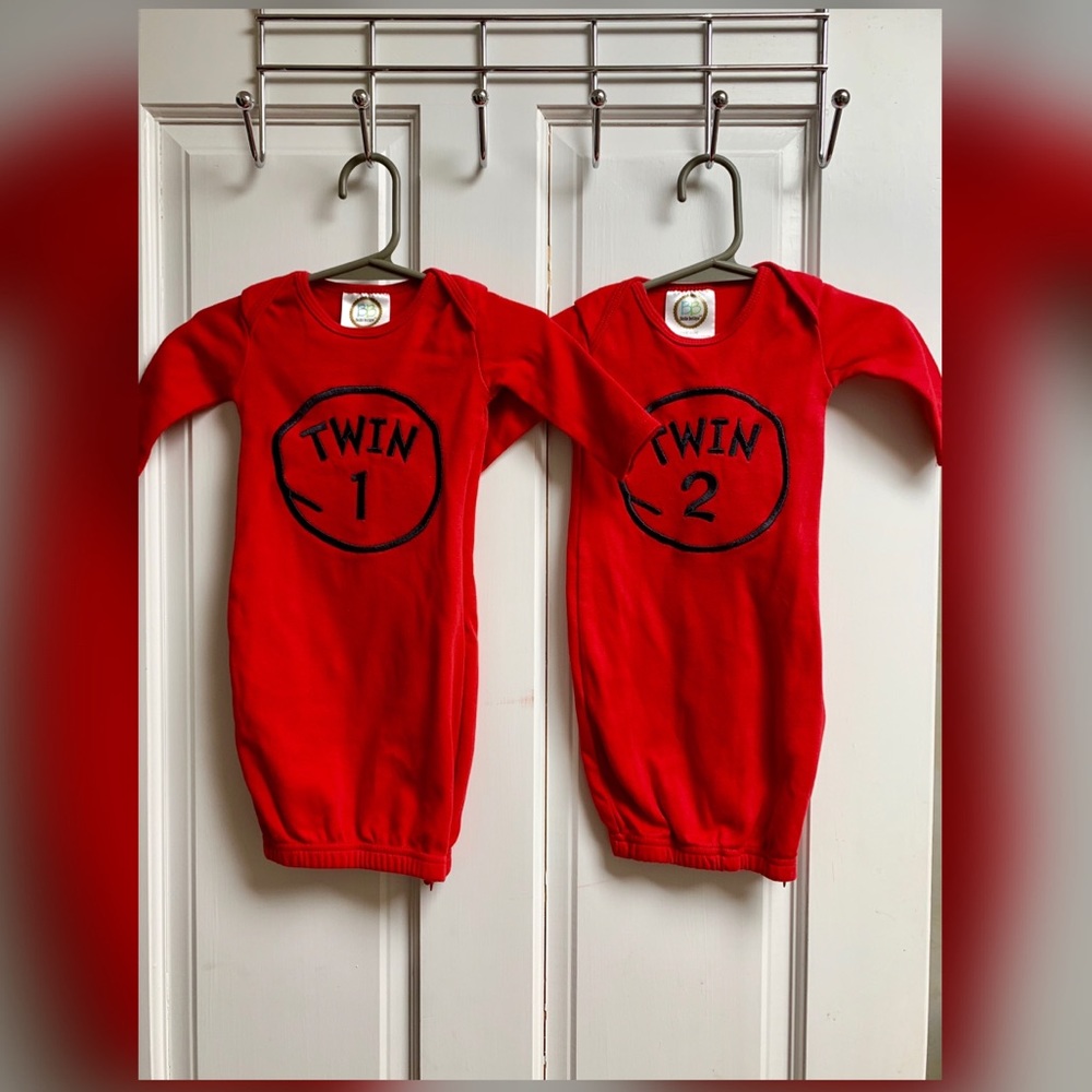 Twin 1/2 gowns